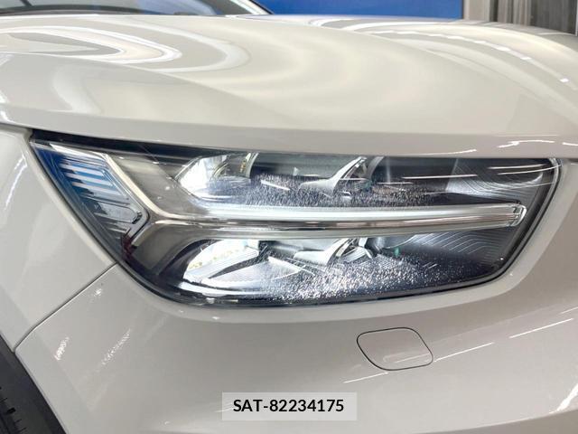 Volvo XC40 2018-09 8004977-14