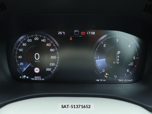 Volvo XC60 2018-05 8003455-12