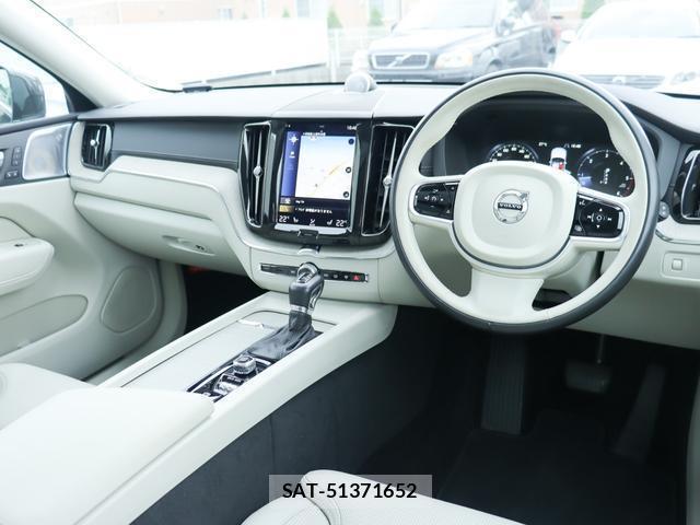 Volvo XC60 2018-05 8003455-15