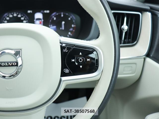Volvo XC60 2019-06 8003456-14