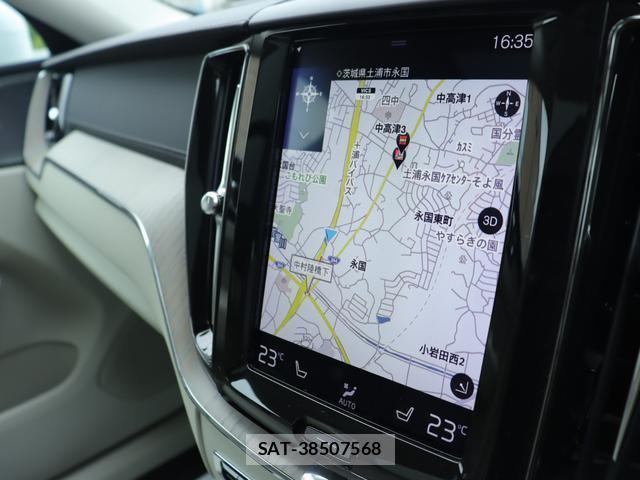Volvo XC60 2019-06 8003456-18