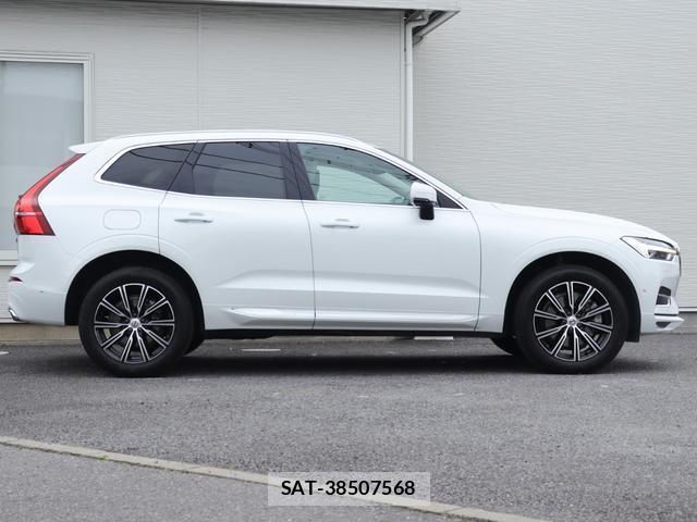 Volvo XC60 2019-06 8003456-6