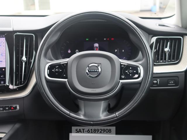 Volvo XC60 2022-10 8004853-11