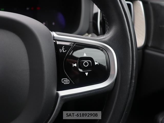 Volvo XC60 2022-10 8004853-14