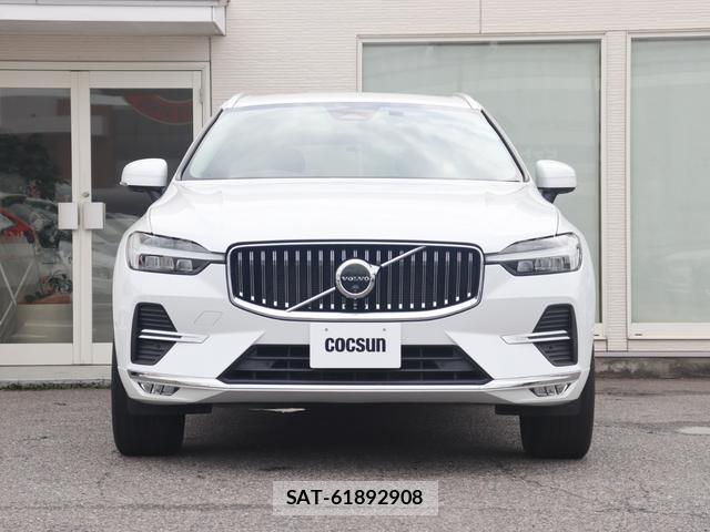 Volvo XC60 2022-10 8004853-4