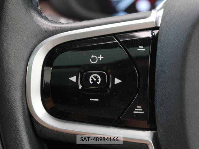 Volvo XC60 2021-05 8005113-11