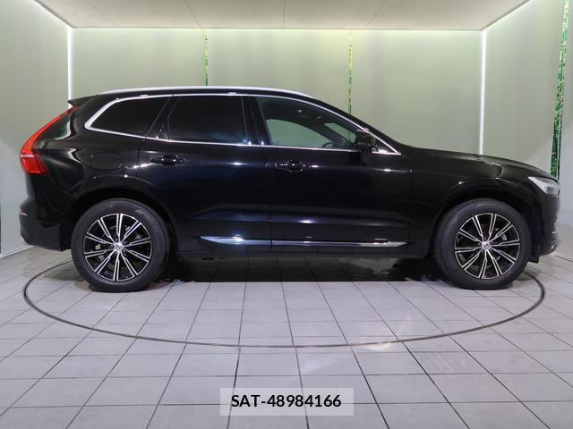 Volvo XC60 2021-05 8005113-17