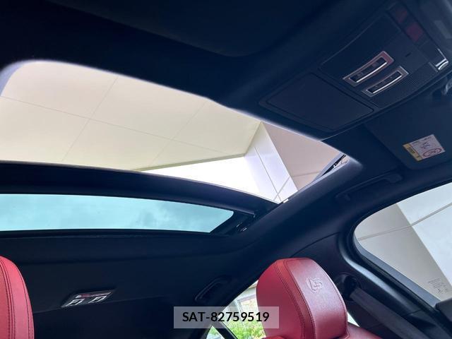 Jaguar XE 2017-03 8009580-3