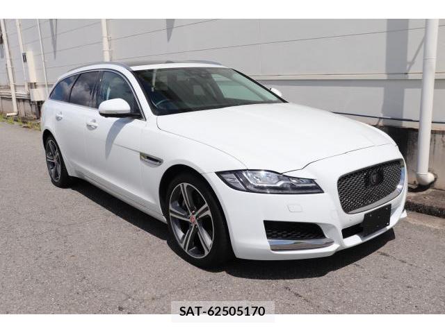 Jaguar XF 2019-06 8010709-0