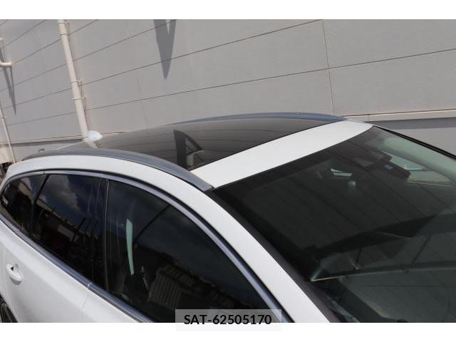 Jaguar XF 2019-06 8010709-16