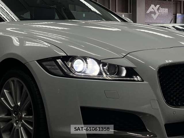 Jaguar XF 2019-09 8012628-12