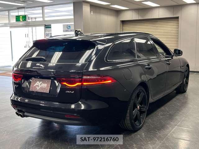 Jaguar XF 2020-04 8012629-18