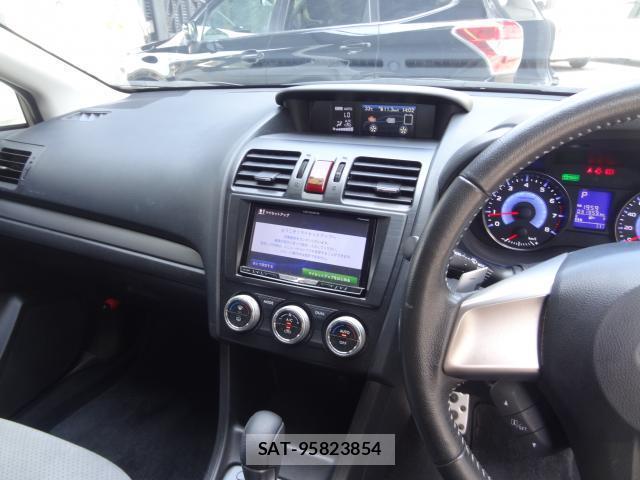 Subaru XV HYBRID 2014-01 8007318-16