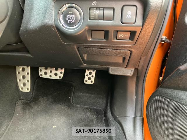 Subaru XV 2013-09 8005402-17