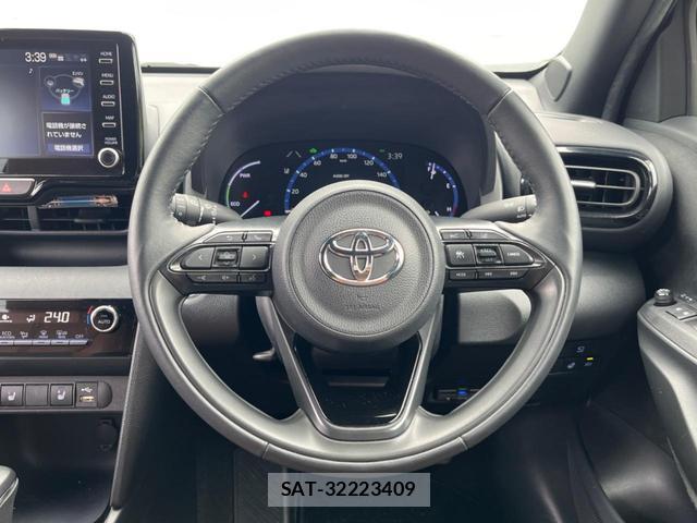 Toyota YARIS CROSS 2023-03 8003636-10