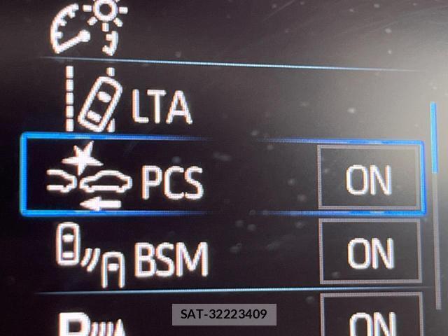 Toyota YARIS CROSS 2023-03 8003636-4