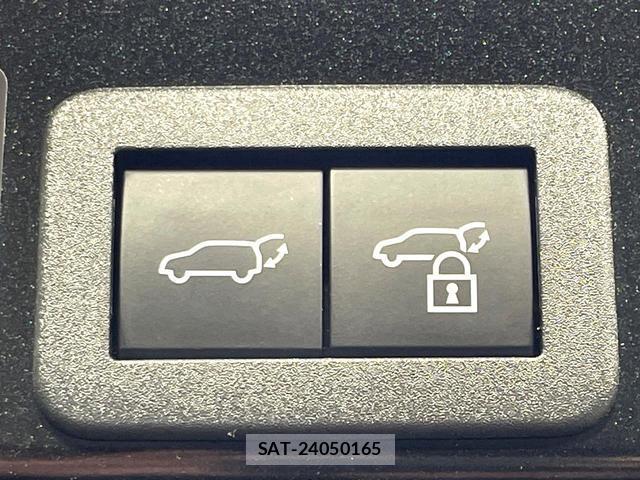 Toyota YARIS CROSS 2025-06 8005037-7