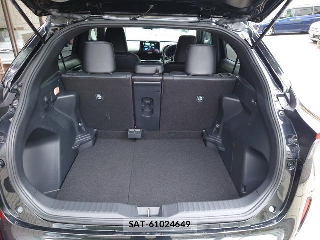 Toyota YARIS CROSS 2024-12 8005428-10