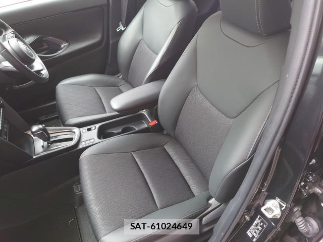 Toyota YARIS CROSS 2024-12 8005428-17