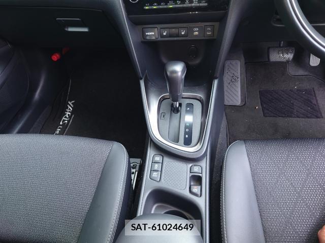 Toyota YARIS CROSS 2024-12 8005428-9