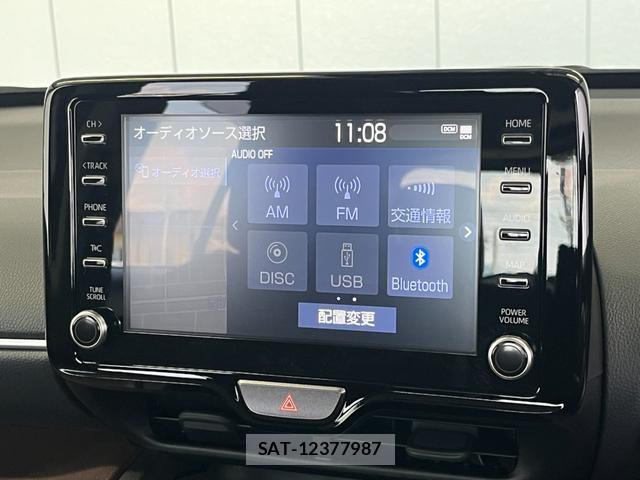 Toyota YARIS CROSS 2021-01 8006363-13