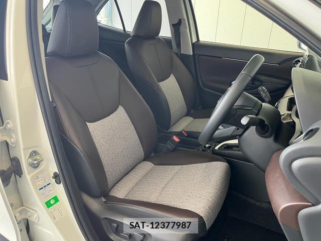 Toyota YARIS CROSS 2021-01 8006363-6