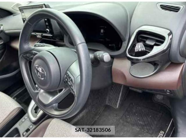 Toyota YARIS CROSS 2021-01 8008253-2