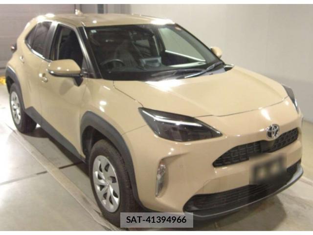 Toyota YARIS CROSS 2021-05 8008272-3
