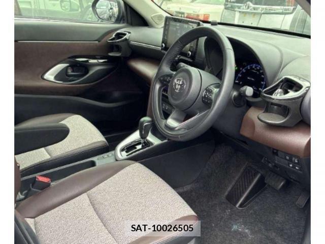 Toyota YARIS CROSS 2022-12 8008278-2