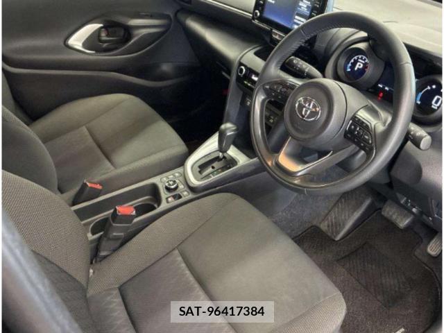 Toyota YARIS CROSS 2021-05 8008293-2