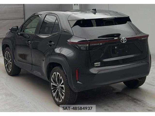 Toyota YARIS CROSS 2023-06 8008296-4