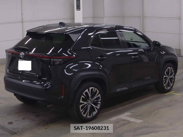 Toyota YARIS CROSS 2021-04 8008301-1