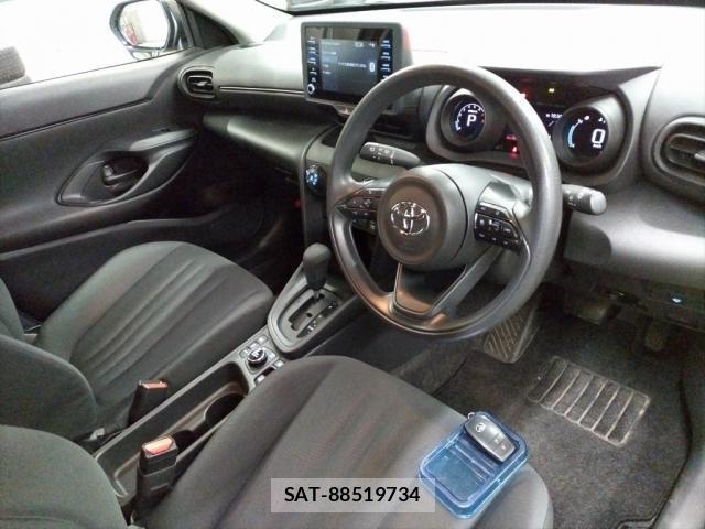 Toyota YARIS CROSS 2022-08 8008305-2