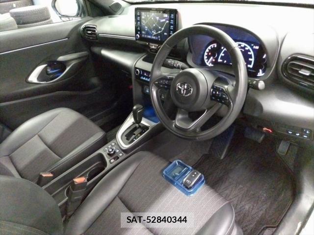 Toyota YARIS CROSS 2023-05 8008308-2