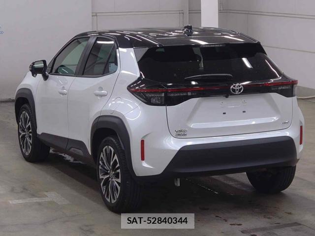 Toyota YARIS CROSS 2023-05 8008308-4