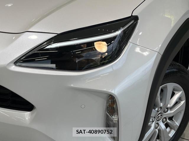 Toyota YARIS CROSS 2025-06 8008788-12