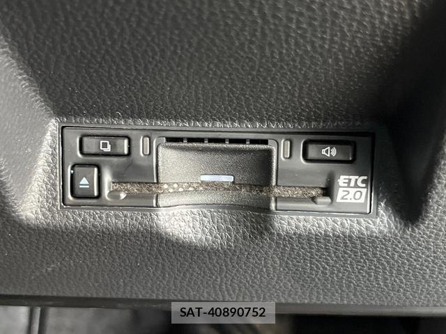 Toyota YARIS CROSS 2025-06 8008788-6