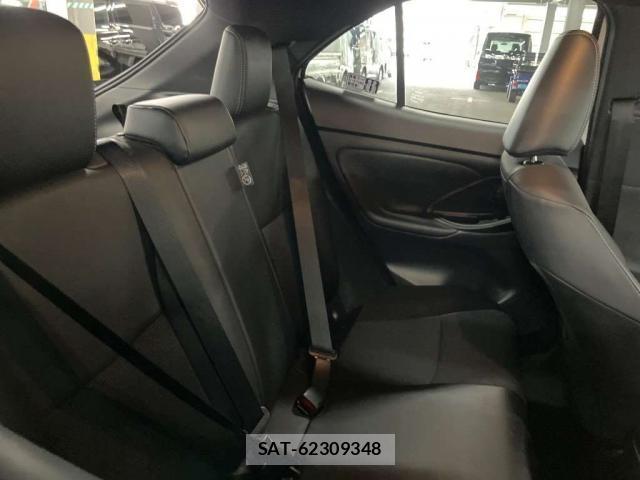 Toyota YARIS CROSS 2025-10 8009328-4