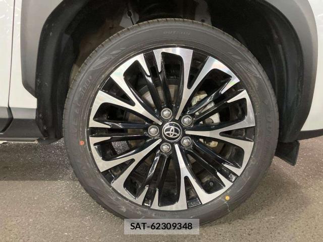 Toyota YARIS CROSS 2025-10 8009328-8