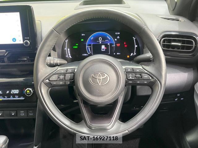 Toyota YARIS CROSS 2024-01 8009623-10