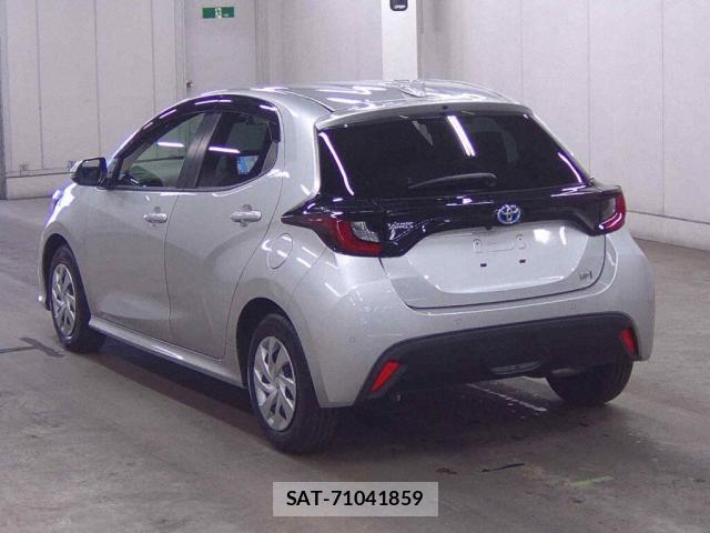 Toyota YARIS 2021-06 8003730-1