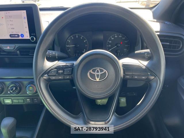Toyota YARIS 2025-06 8005286-10