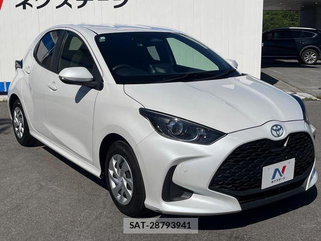 Toyota YARIS 2025-06 8005286-15