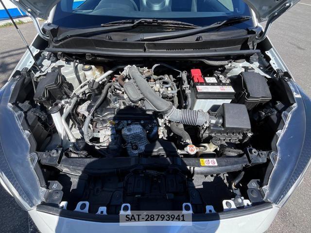 Toyota YARIS 2025-06 8005286-17