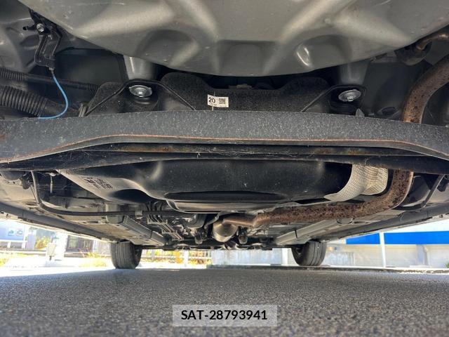 Toyota YARIS 2025-06 8005286-18