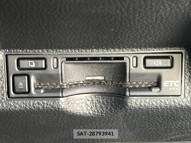 Toyota YARIS 2025-06 8005286-6