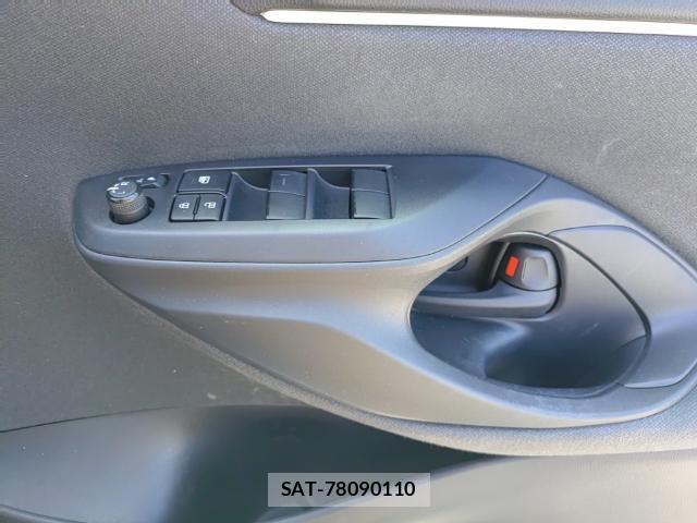 Toyota YARIS 2021-07 8005623-13