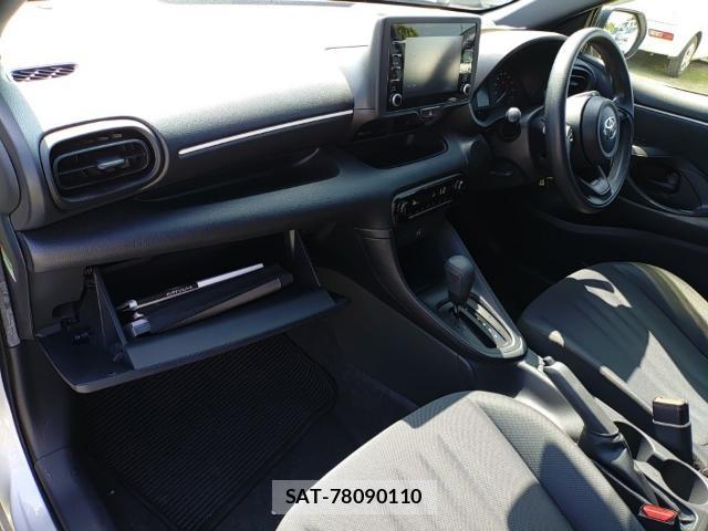 Toyota YARIS 2021-07 8005623-15