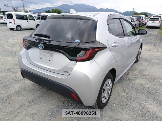 Toyota YARIS 2021-07 8005626-4