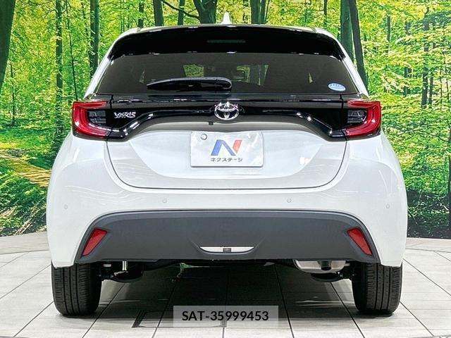 Toyota YARIS 2021-02 8006002-14